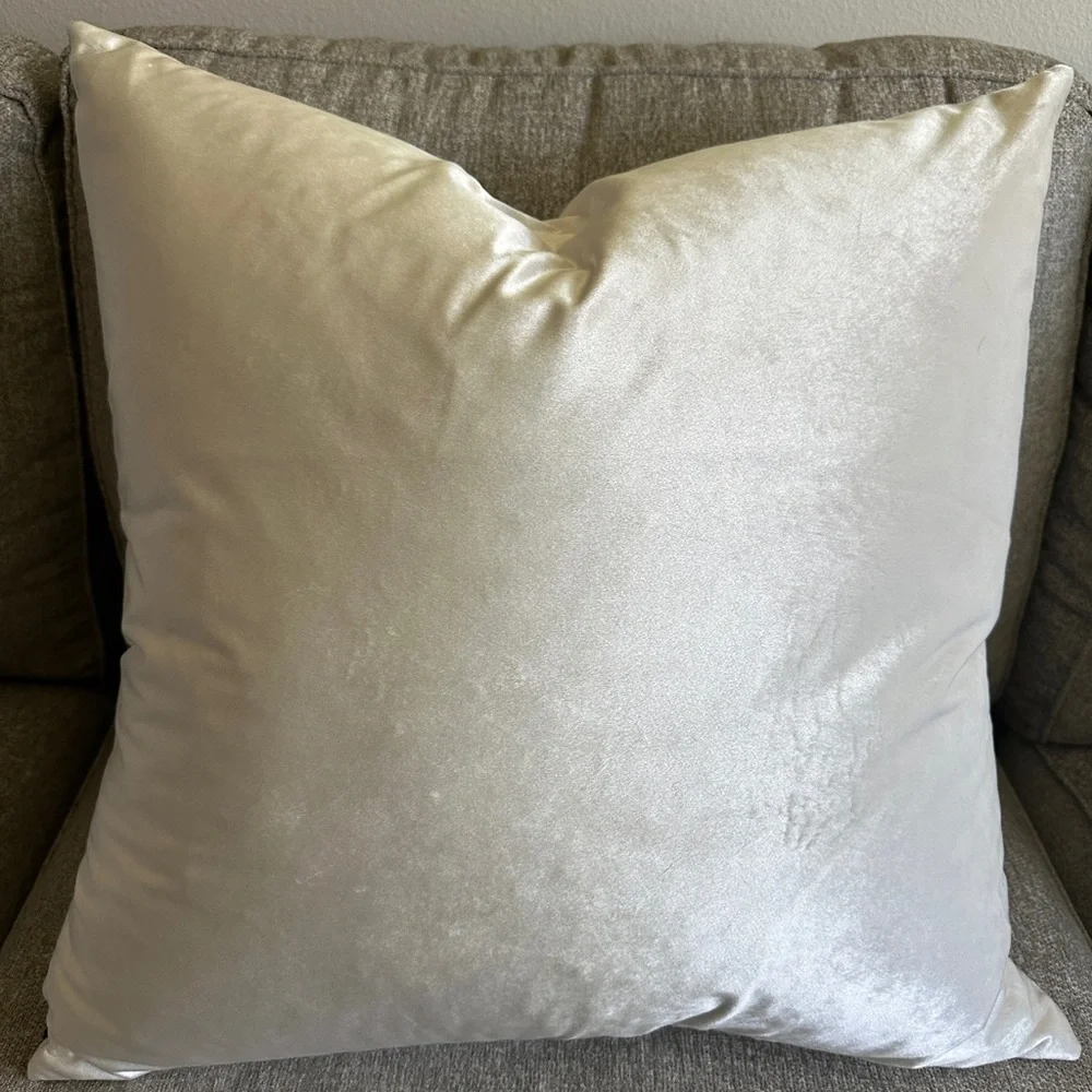 Z Gallerie Modern Silver, black, ivory 24”x24”pillow cover set of 2. - Picture 10 of 11